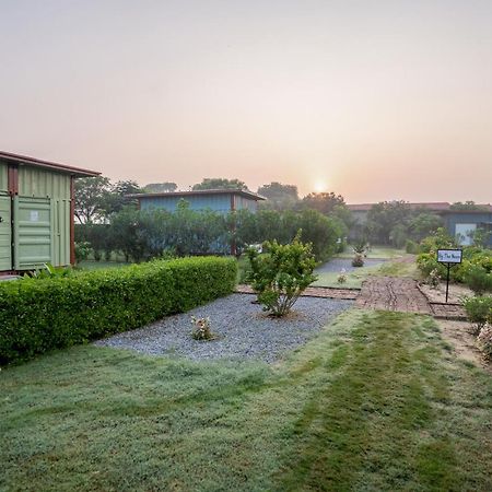 Hotel Tree Of Life Ecotainers Agra Agra  Esterno foto