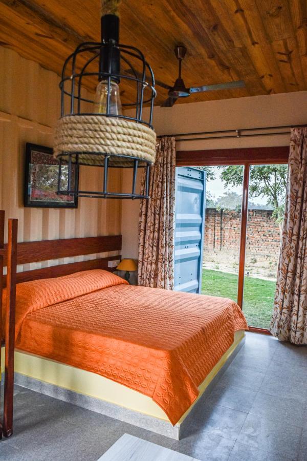 Hotel Tree Of Life Ecotainers Agra Agra  Esterno foto