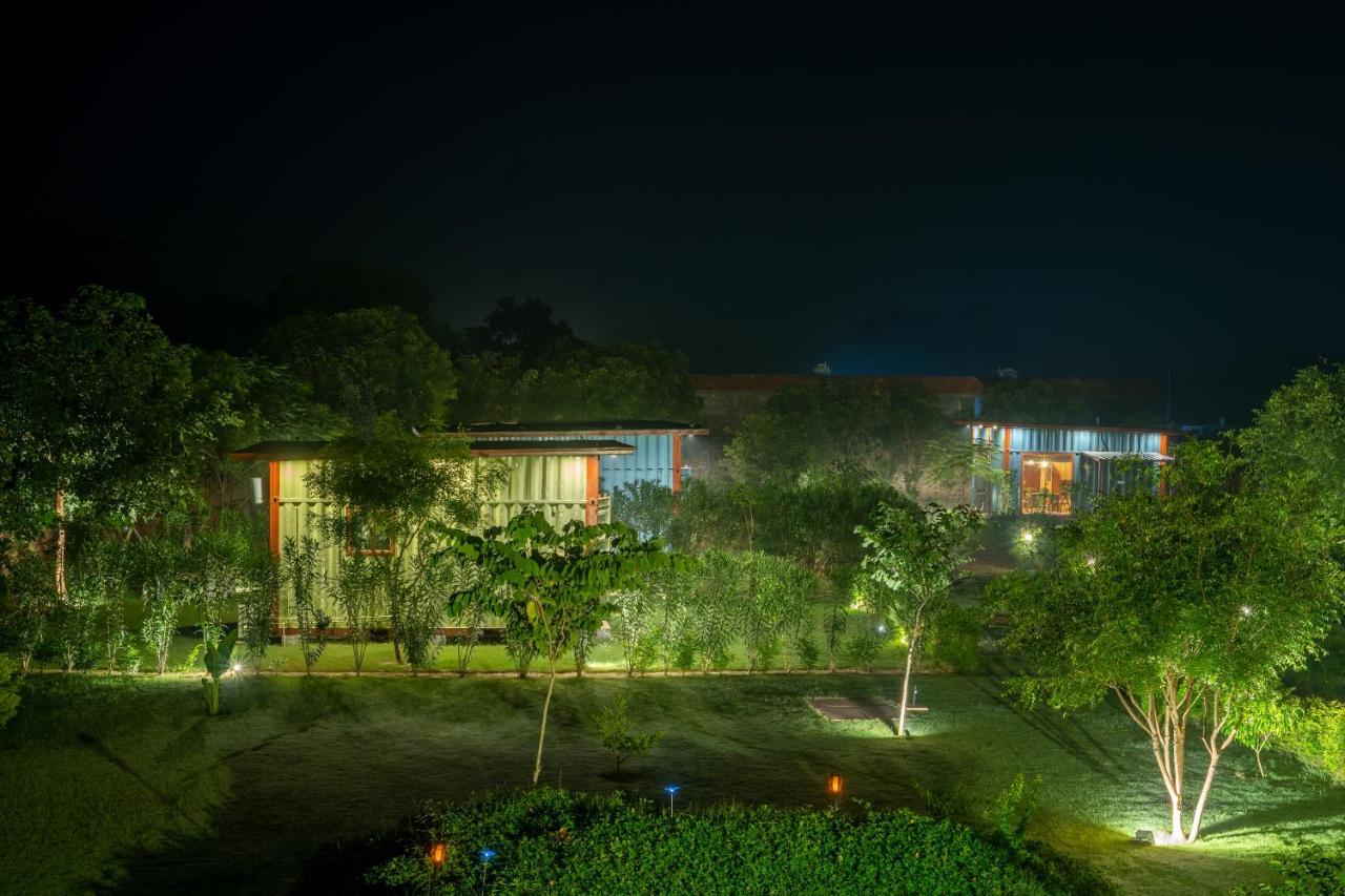 Hotel Tree Of Life Ecotainers Agra Agra  Esterno foto